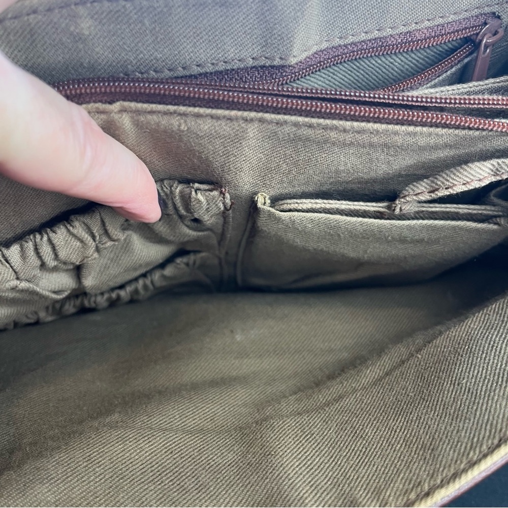 Carryland Ostrich-Embossed Shoulder Bag | Adjustable Strap | Multi-Compartment - Picture 13 of 15